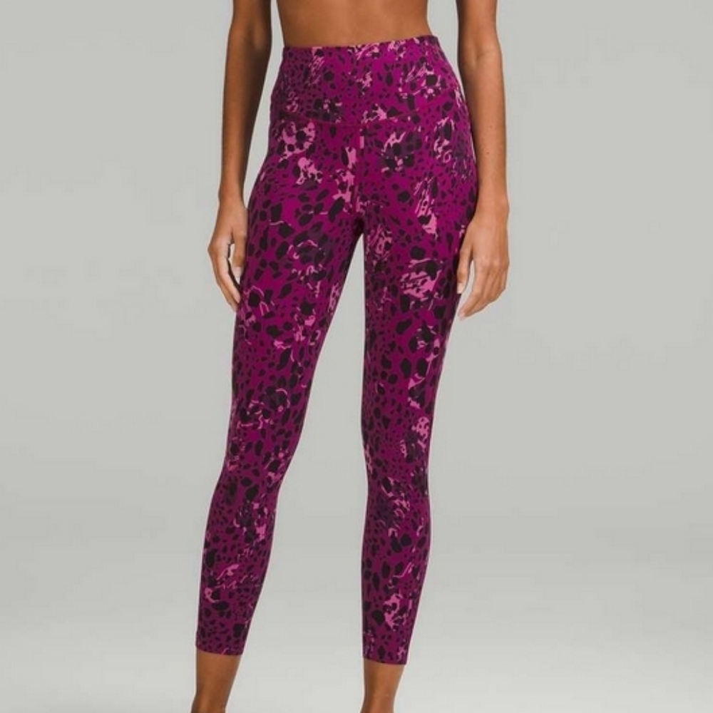 Lululemon Base Pace High-Rise Running Tight 6 Cheetah Camo Magenta Nulux